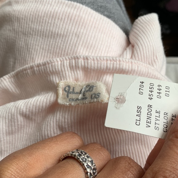 Summer top bundle - Picture 9 of 9